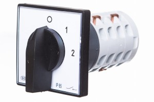 Lącznik LUK E16-32  IP65 0-1-2 zmiana liczby obrot2024-04-21 20:21:25 | 951631
