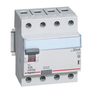 WYŁĄCZNIK RÓŻNICOWOPRĄDOWY P 304 4P 40A 30MA TYP AC SERII TX3 | 411708